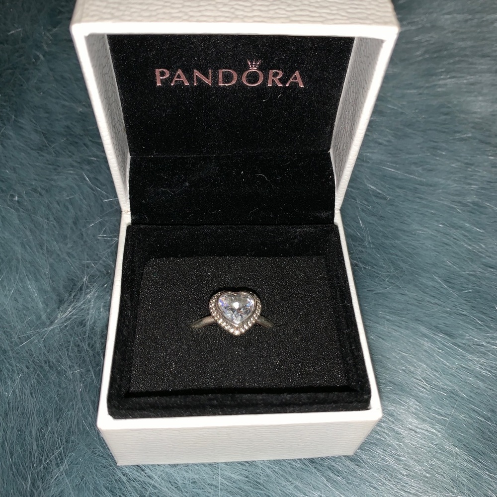 Pandora heart ring sz 7